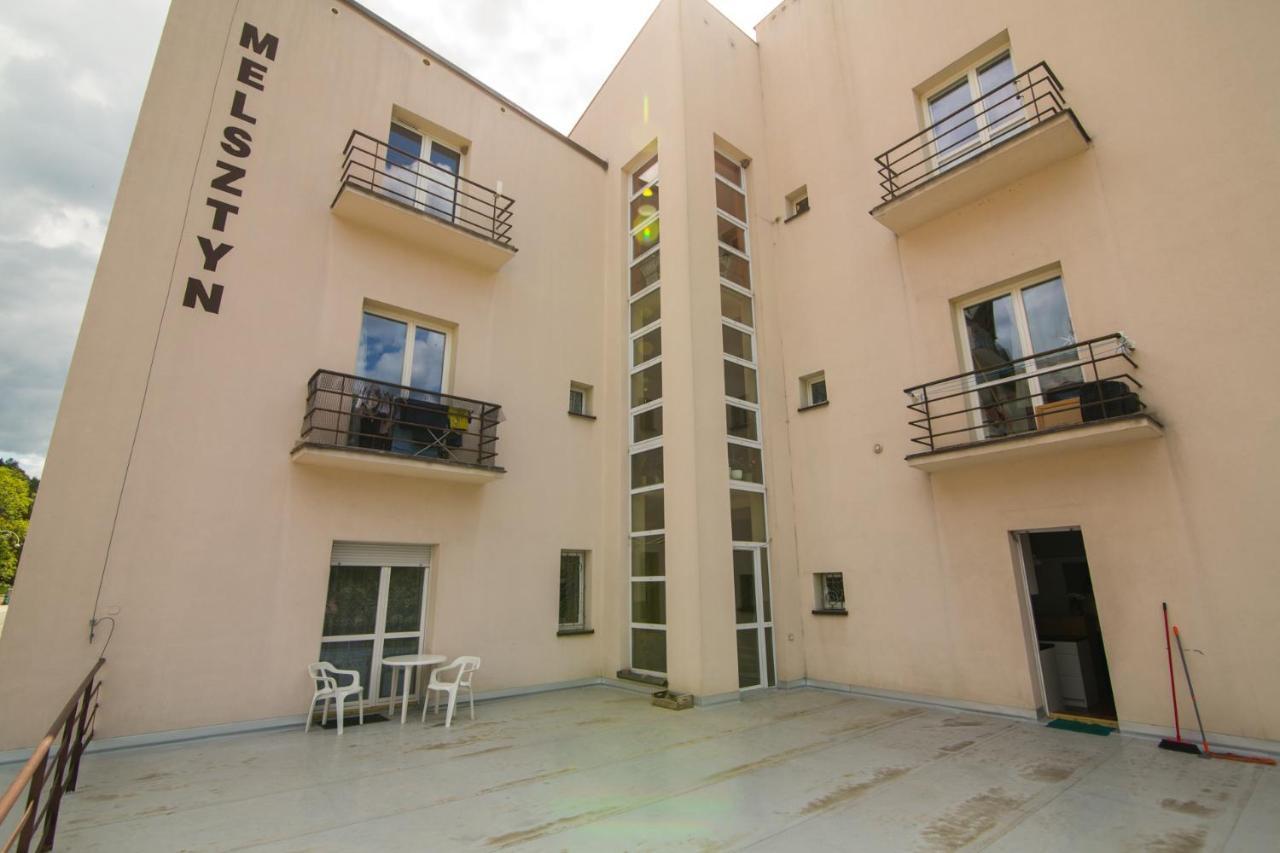 Krynica Apartamenty 100M Duzy Apartament, Salon + 3 Sypialnie Przy Deptaku Exteriör bild